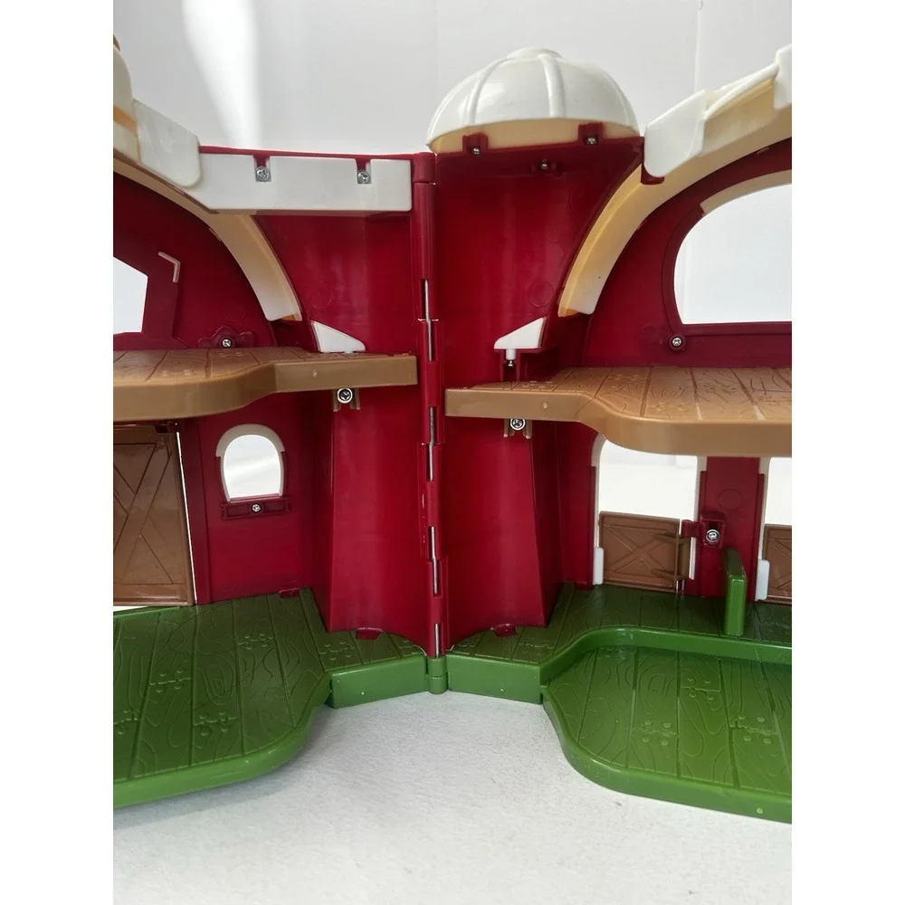 Vintage Fisher Price Hinged Red Barn Little People Farm W/Farmer & 5 Animals